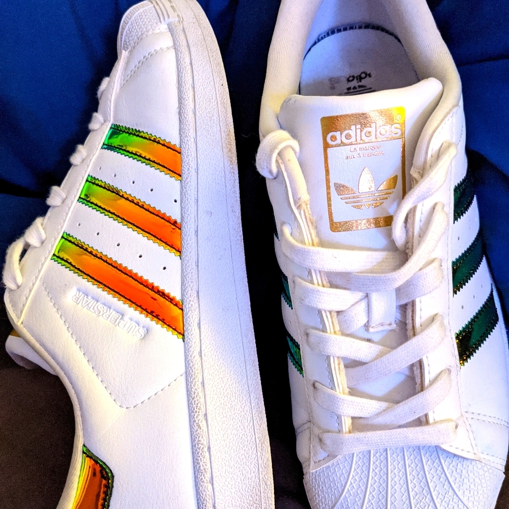 Like NEW! Adidas woman's size 6